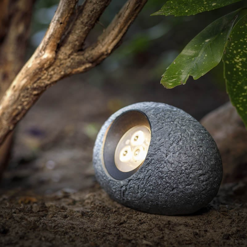 Low voltage garden lighting Ludeco Ingor 12v rock light. (2)