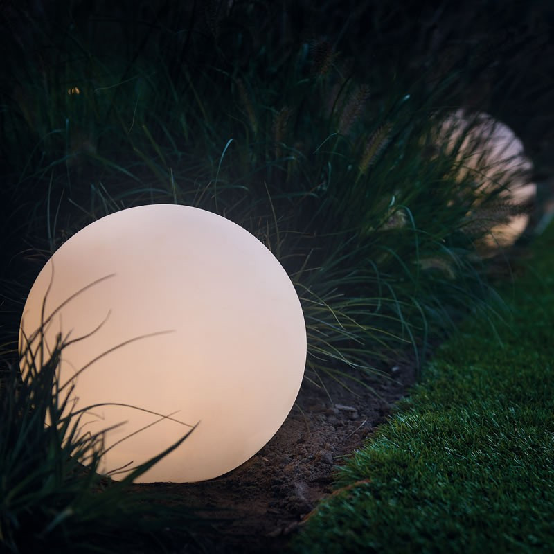 Techmar Round 20 - 12V Remote LED Garden Ball Light, Multifunction, Multicolour 1